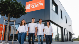 Gebäude Kempa Himmel Orange Schwarz Team